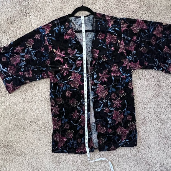 Floral Velvet Black Long Open Kimono Cardigan - Picture 5 of 8